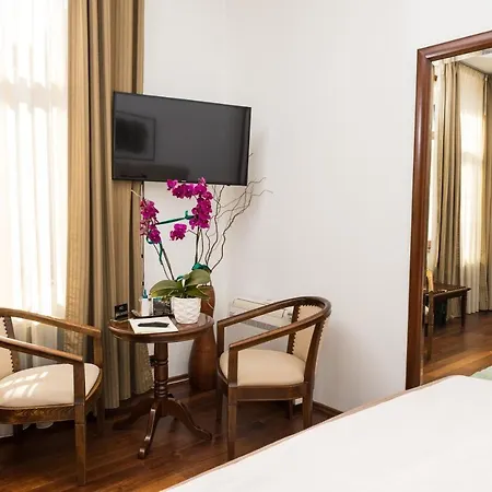 Casa de hóspedes Prato 4*