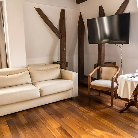 Konukevi Prato 4*