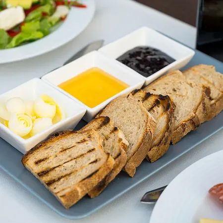 Prato Πανσιόν