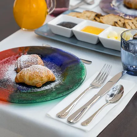 Prato Πανσιόν 4*