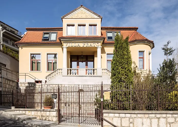 Guest house Prato 4*